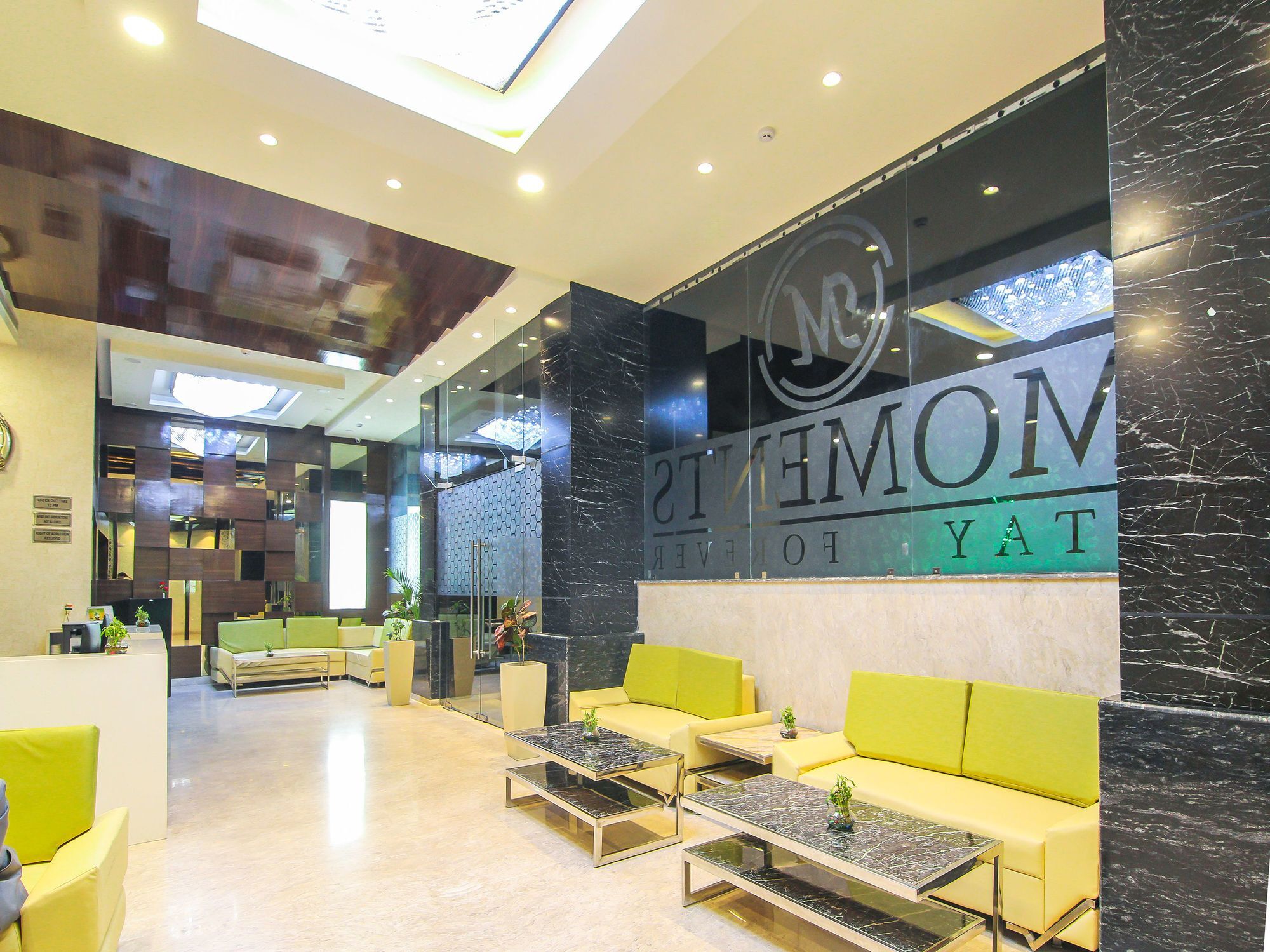 Moments Hotel Lakhnau Kültér fotó